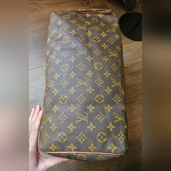 GUC LOUIS VUITTON VINTAGE SPEEDY 35 W/COA - Picture 4 of 13